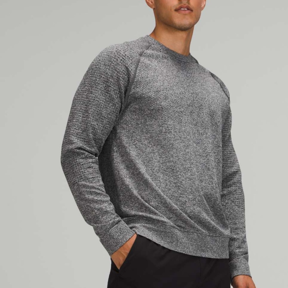 Lululemon Engineered Warmth Long Sleeve Crew
Size Medium‎